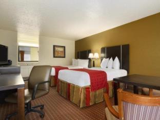 Western Tunnel Road Hotel 3*